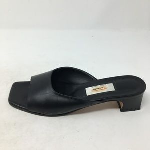 TALBOTS BLACK SLIP ON HEELS 7M